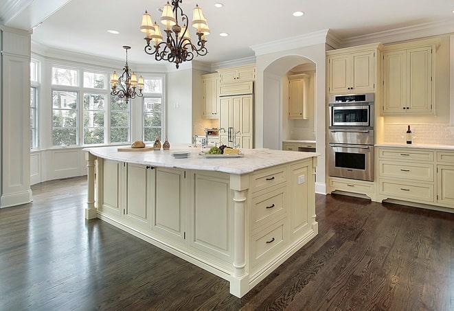 bright and airy dining room with laminate floors in Aspinwall PA